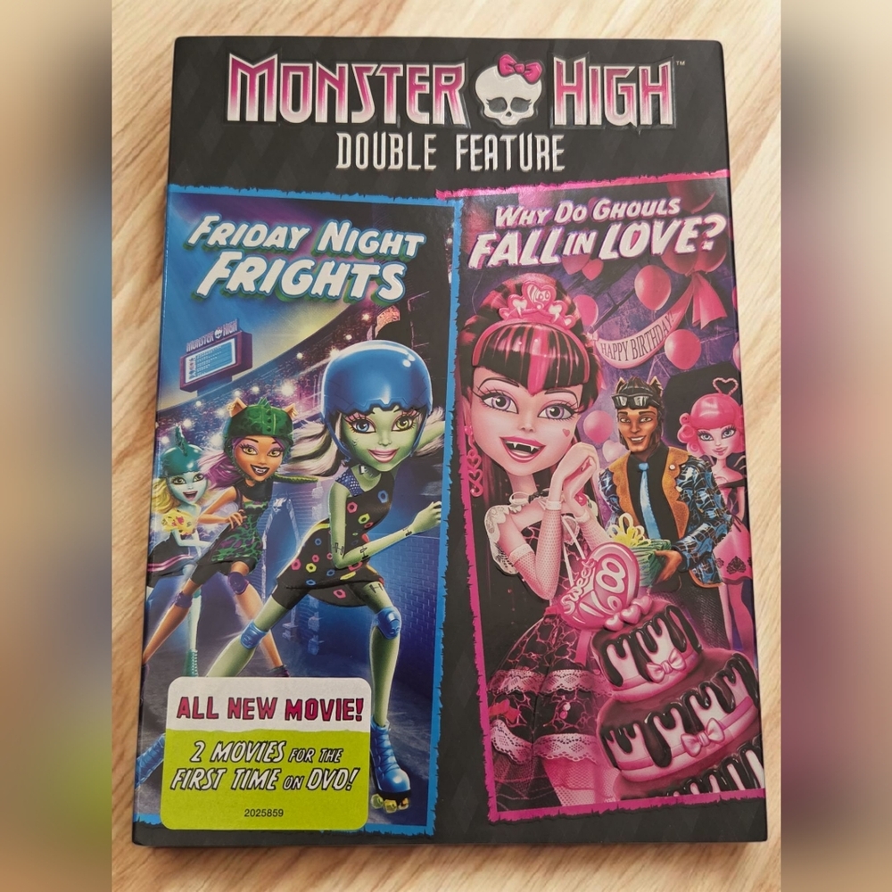 Monster High double feature Friday night flights  why do ghouls fall in love Dvd